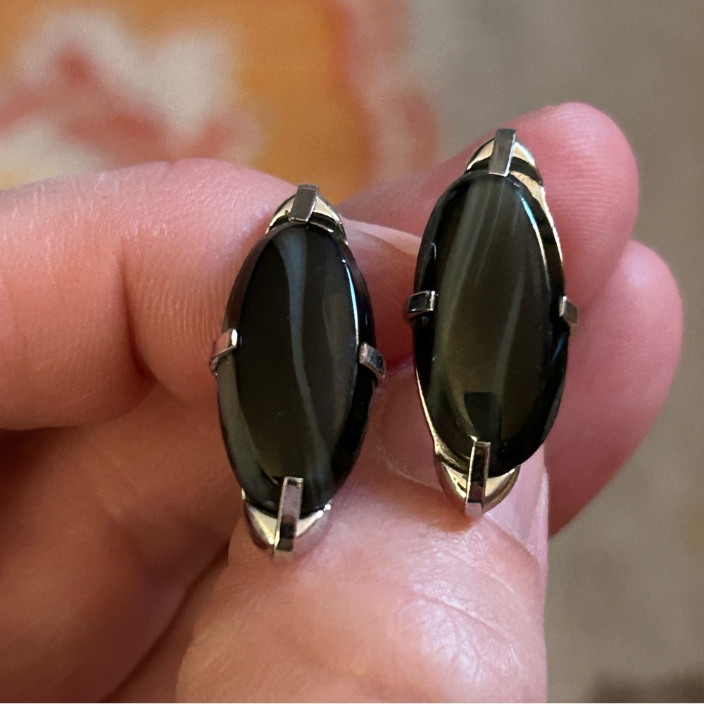 Vintage 90’s Onyx // Silver Tone Cuff Links